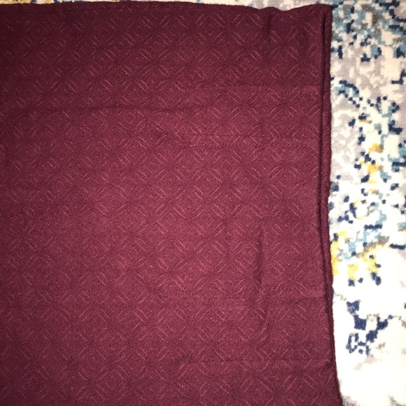 Mid weight Loft pencil skirt. - Picture 4 of 4